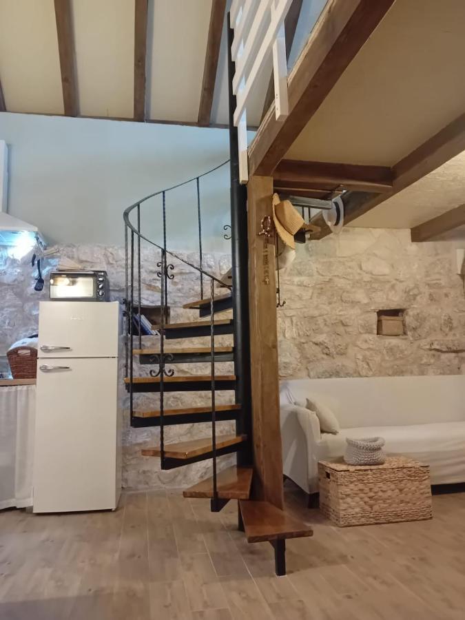 Holiday Home Mimara Korusce Εξωτερικό φωτογραφία